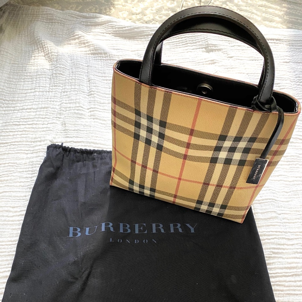 Burberry Check Nova Small Bucket Bag